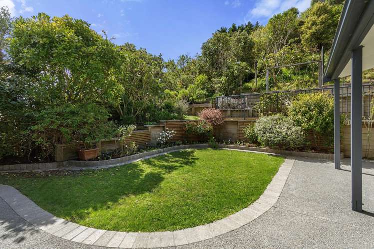 131 Woodman Drive Tawa_17