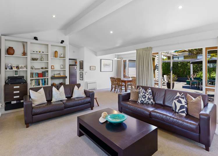 16 Rauparaha Street Waikanae Beach_5