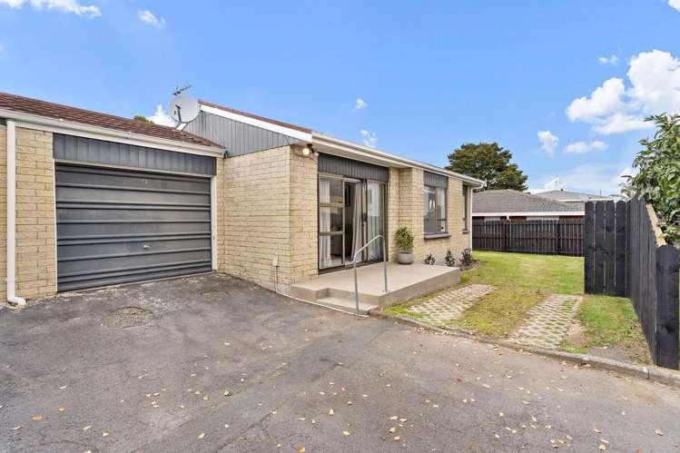 2/36 Trentham Road Papakura_12