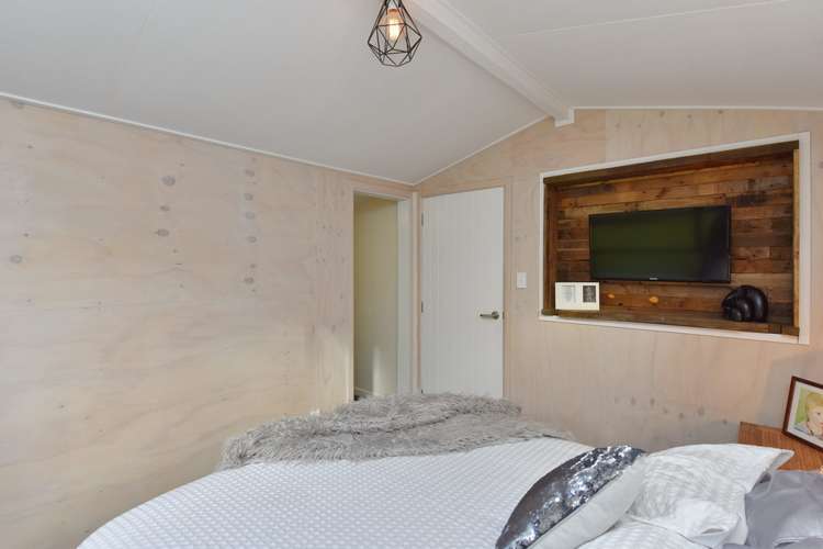 7 Geisha Road Waikuku_9