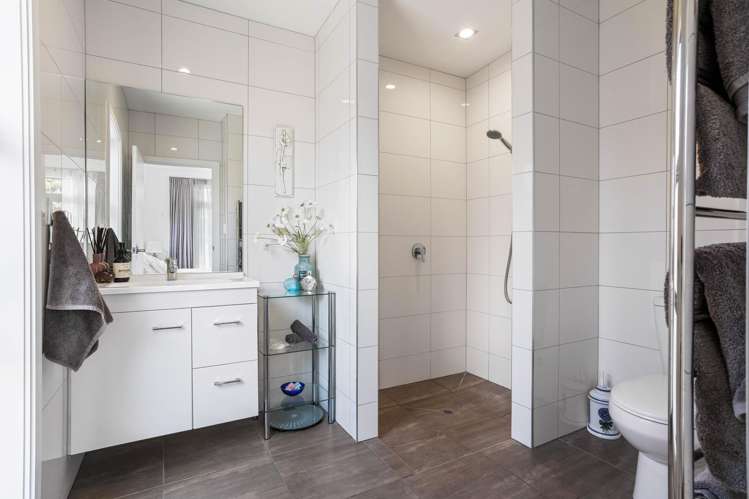 596 Waterways Parade Pauanui_17