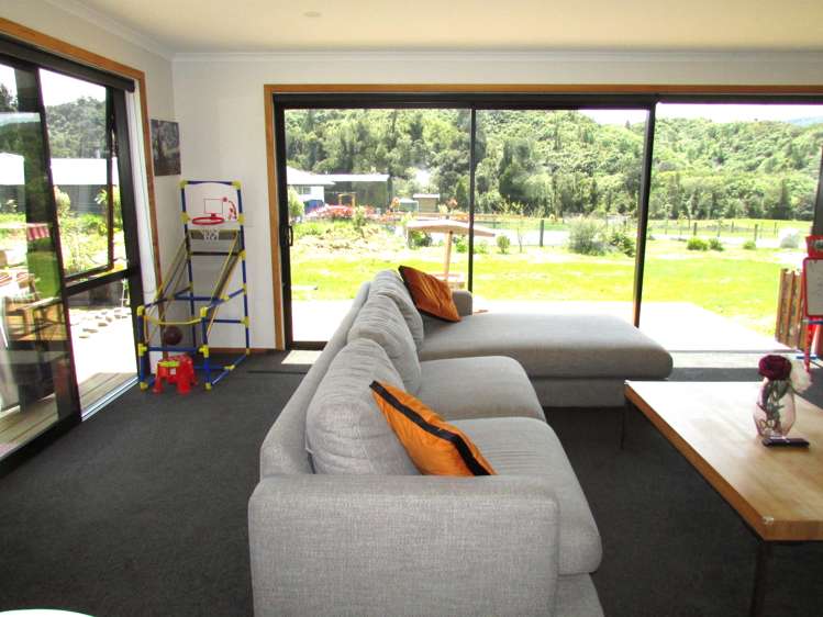 7 Aorangi Drive Greymouth_15
