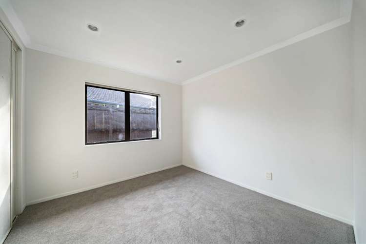 8 Carisbrook Crescent Papakura_12