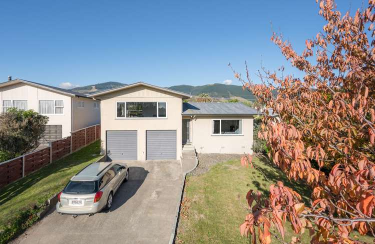 26 Keats Crescent Stoke_20