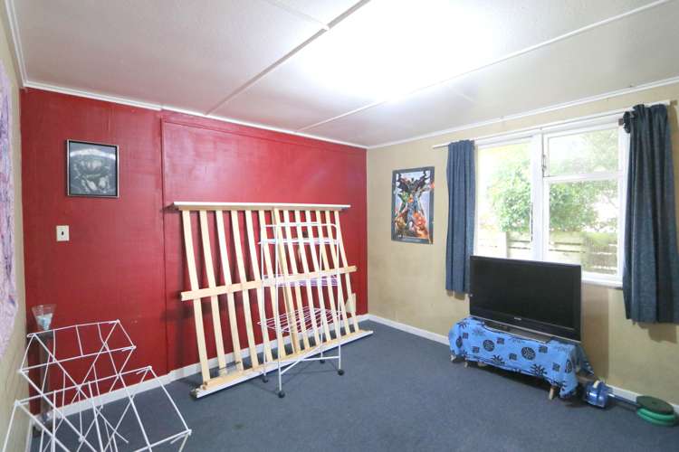 82 Lithgow Street Glengarry_11