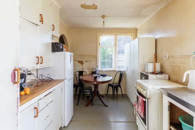 805 Wavell Place Akina_1