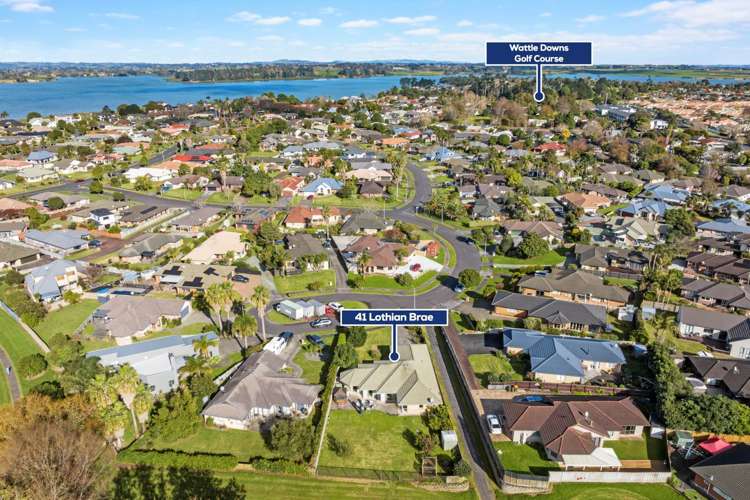 41 Lothian Brae Wattle Downs_10