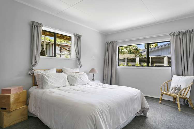 1/16 Sunset Street Hilltop_17