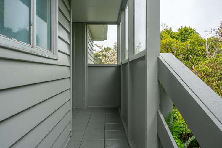 32 Thurleigh Grove Karori_12