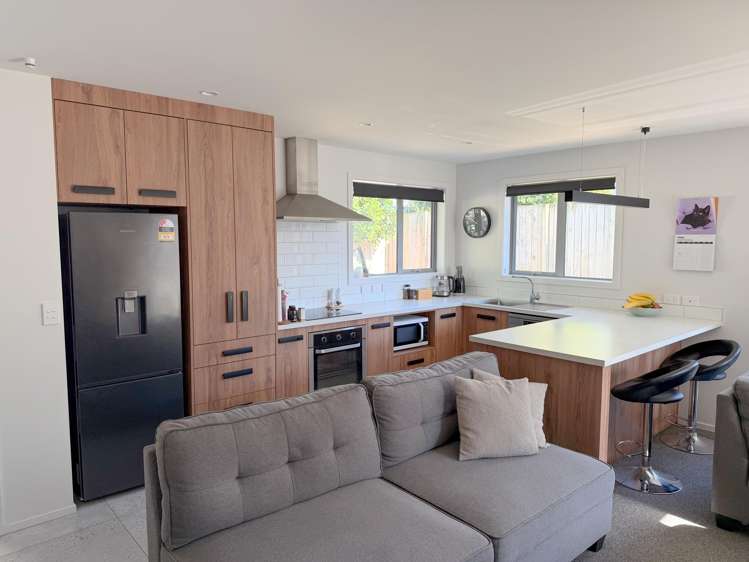 1&2/75A Boundary Road_4