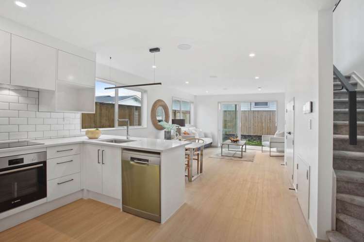 66 Gardner Avenue_2