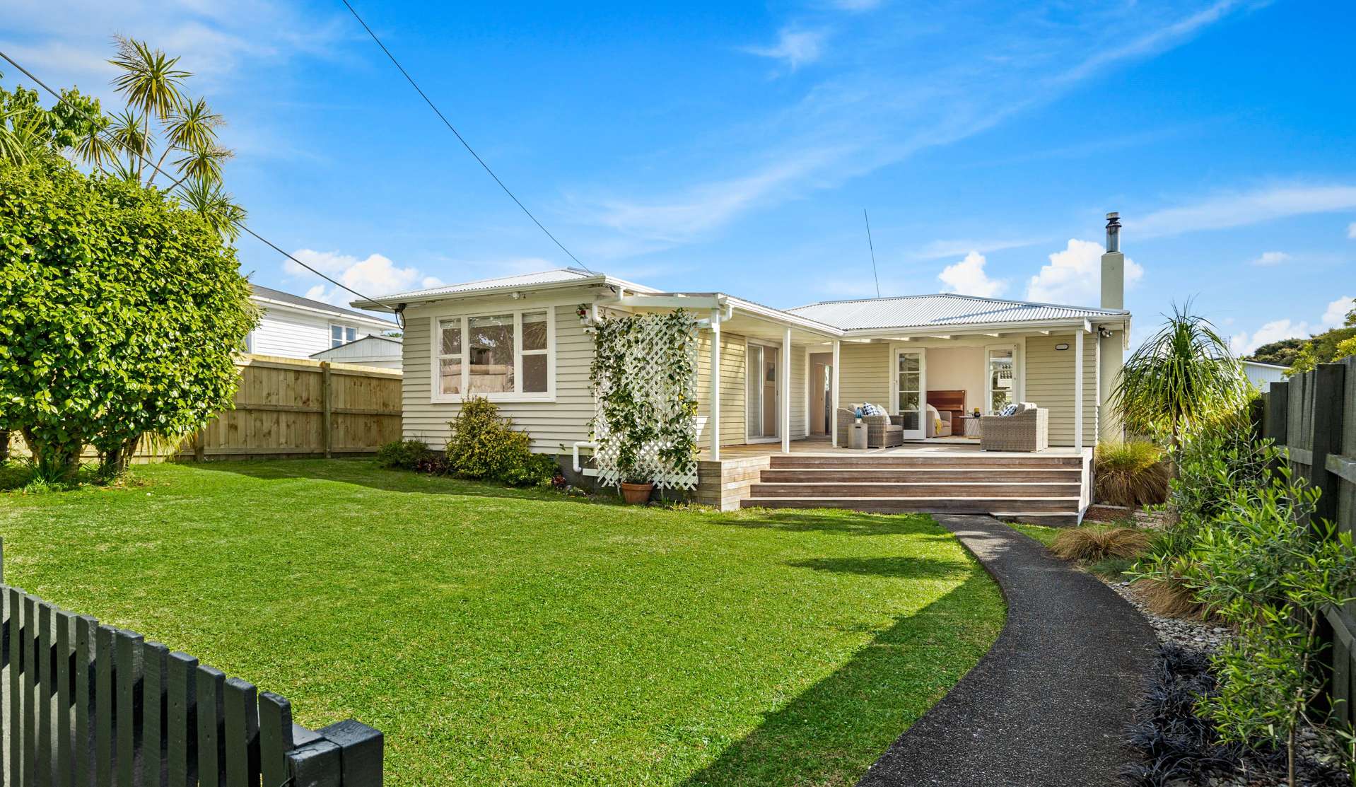 12 Renata Crescent Te Atatu Peninsula_0