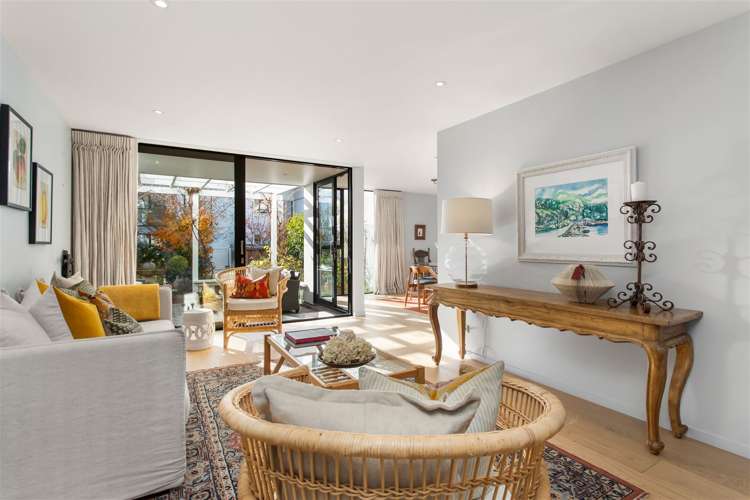 6 Park Terrace Lyttelton_16