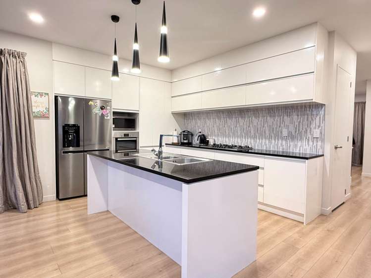 92 Colonial Drive Millwater_14