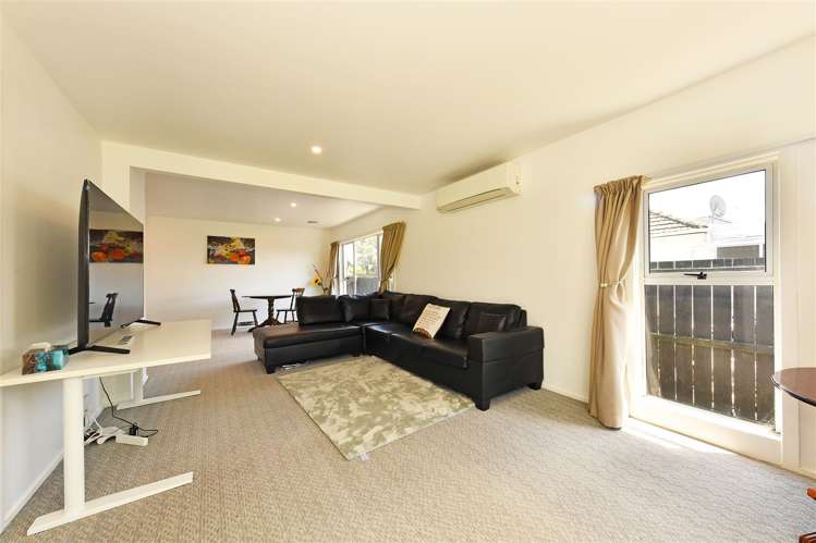 24 Roberts Road Hei Hei_5