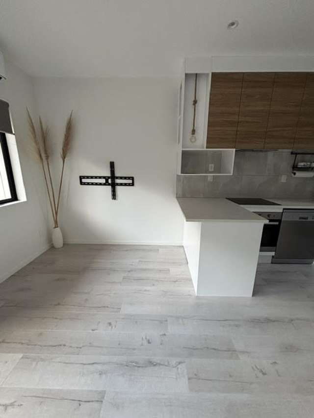 A/138 Tiriwa Drive Massey_4