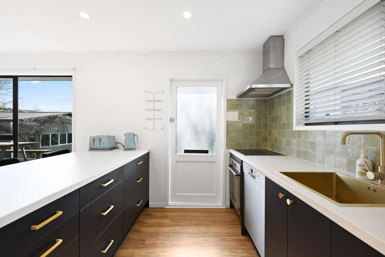 11 Camden Place Pukete_7