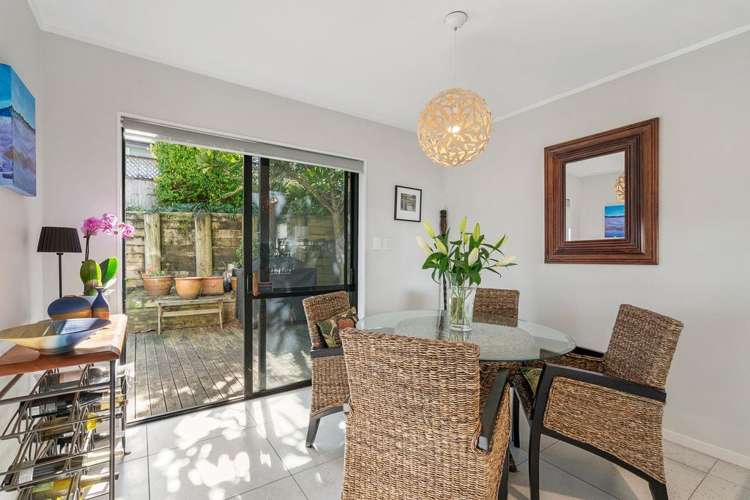 2/116 Maskell Street St Heliers_13