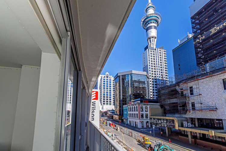 304/74 Albert Street_0