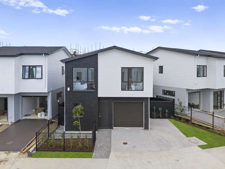 11 Greenbrier Street Westgate_1