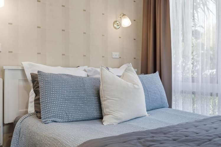 15A Brassey Road St Johns Hill_15