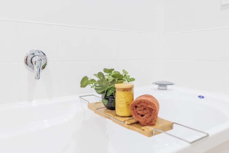 80 Erlestoke Crescent Churton Park_15