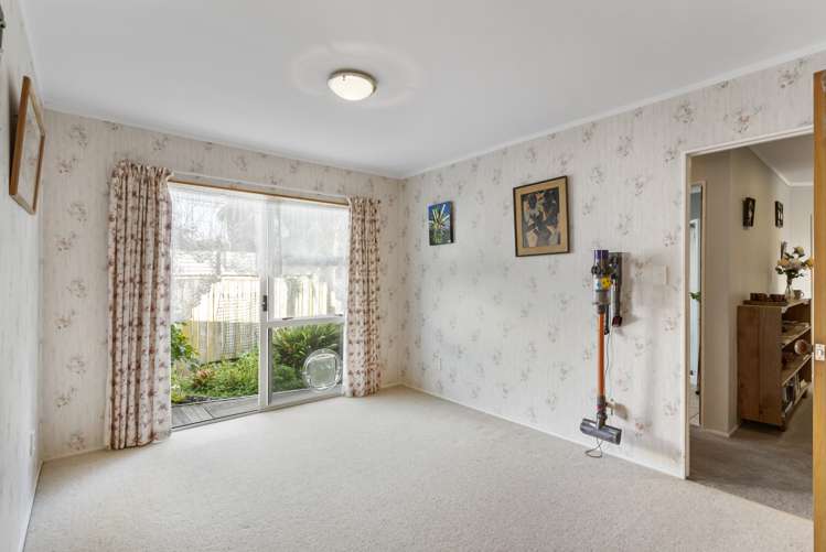 6 Lillian Place Orewa_18