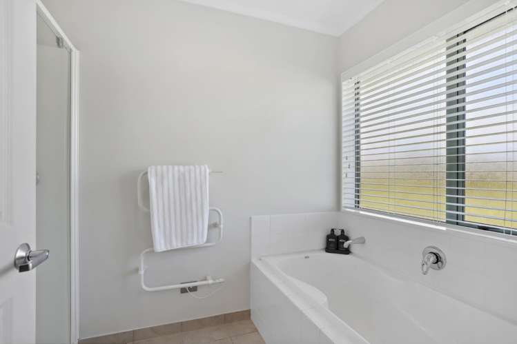 70A Shaw Road Oratia_21