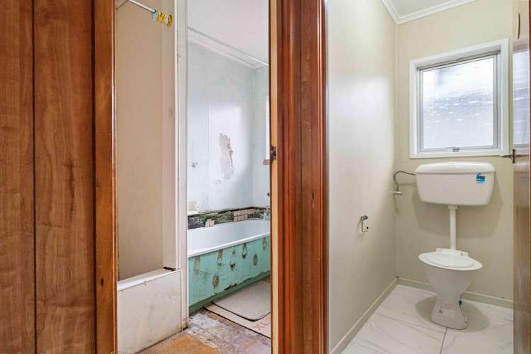 12 Mckinstry Avenue Mangere East_14