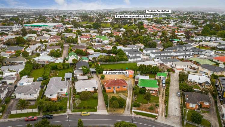 18 Vodanovich Road Te Atatu South_16