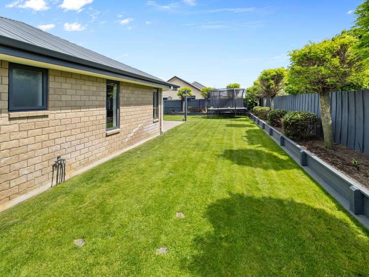 4 Goldrich Grove Netherby_20
