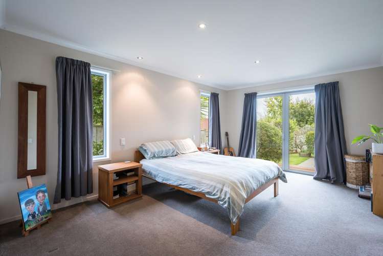 4 Romney Close Richmond_13