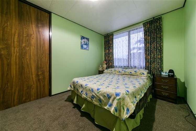 84 Captain Scott Road Glen Eden_24