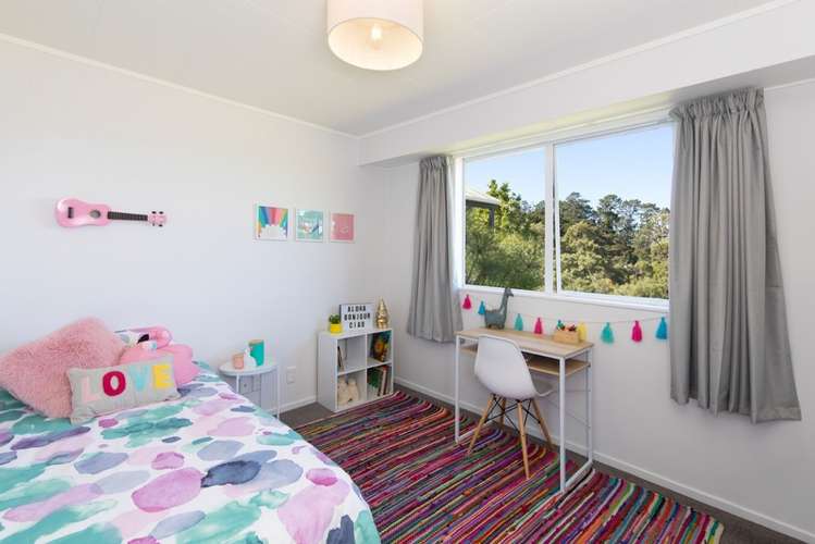 51 Ngarahana Avenue Paremoremo_14