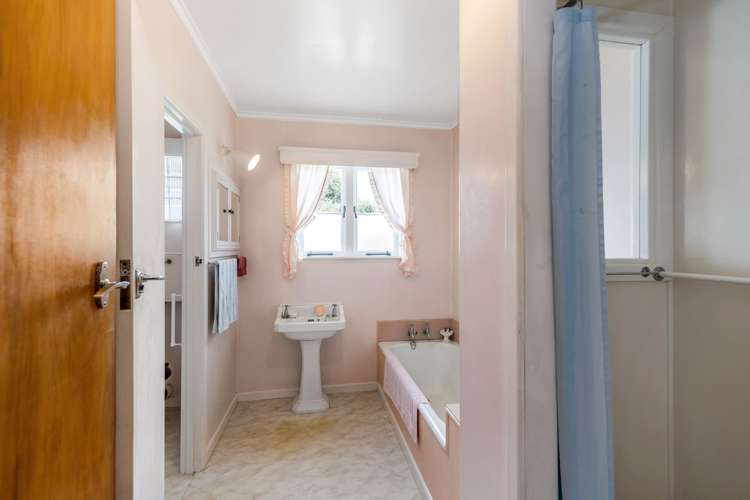 13 Beaubank Road Kelston_17