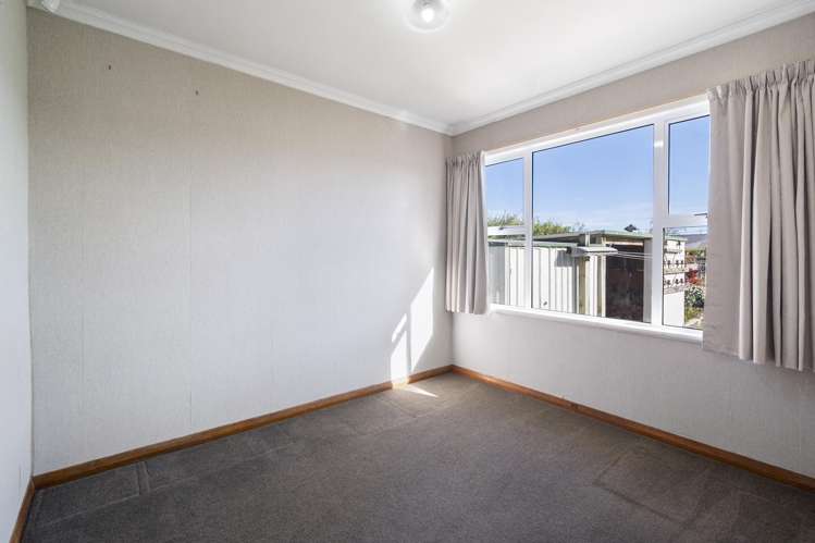 18 Leeds Street Milson_9