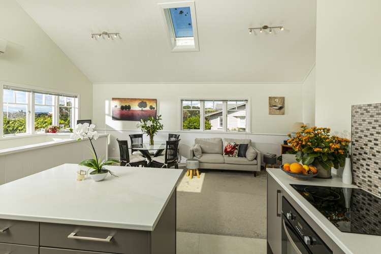 47 Lake Road Devonport_8