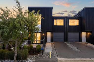 8 Alexander French Close_1