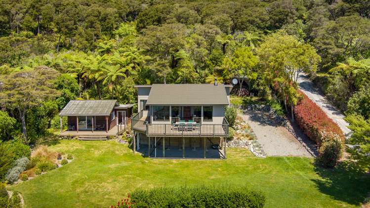 524 Moetapu Bay Road Anakiwa and Surrounds_20