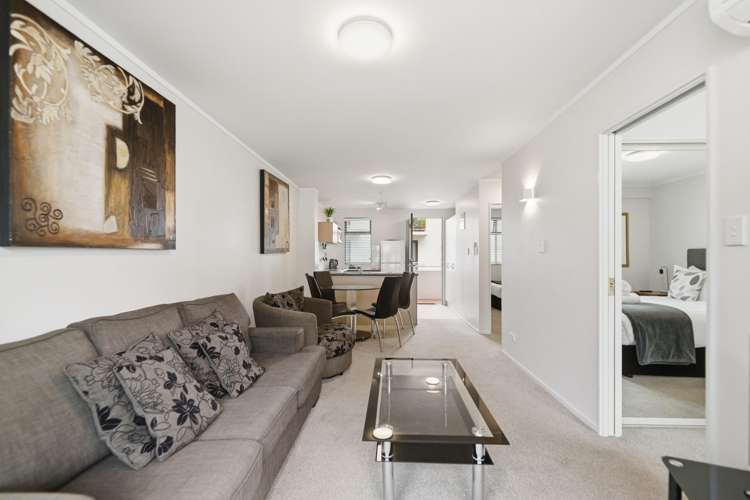 2/5 The Mall Mt Maunganui_5