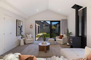 8 Bale Road, Hanley's Farm_3