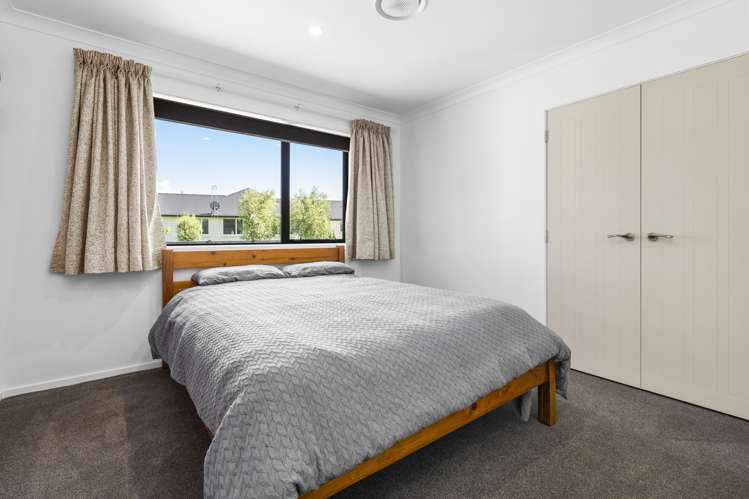 47 Alan Livingston Drive Cambridge_16