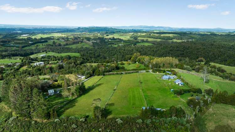 760 Esdaile Road Whakamarama_38