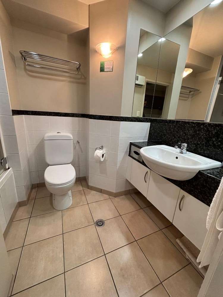 417/100 Greys Ave City Centre_6