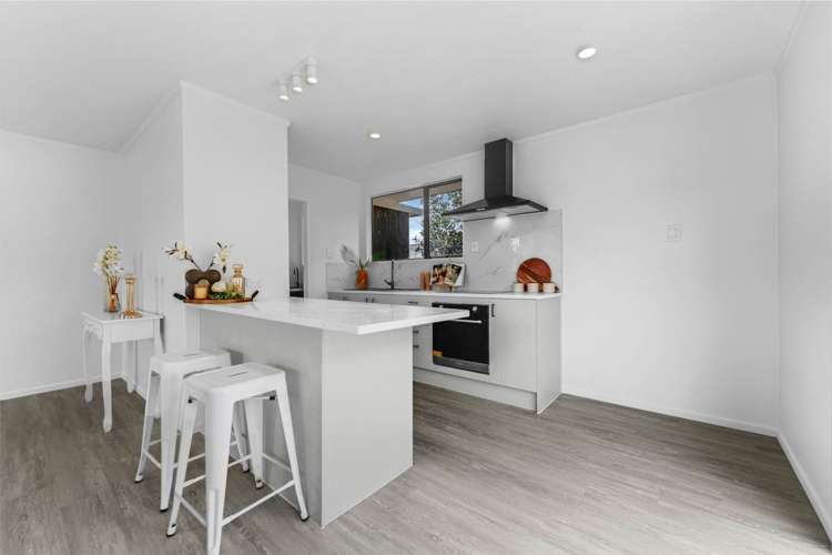 1/53 Redcrest Avenue Red Hill_12