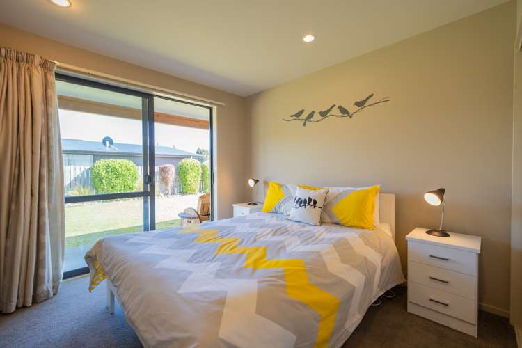 51 Howden Street Te Anau_7