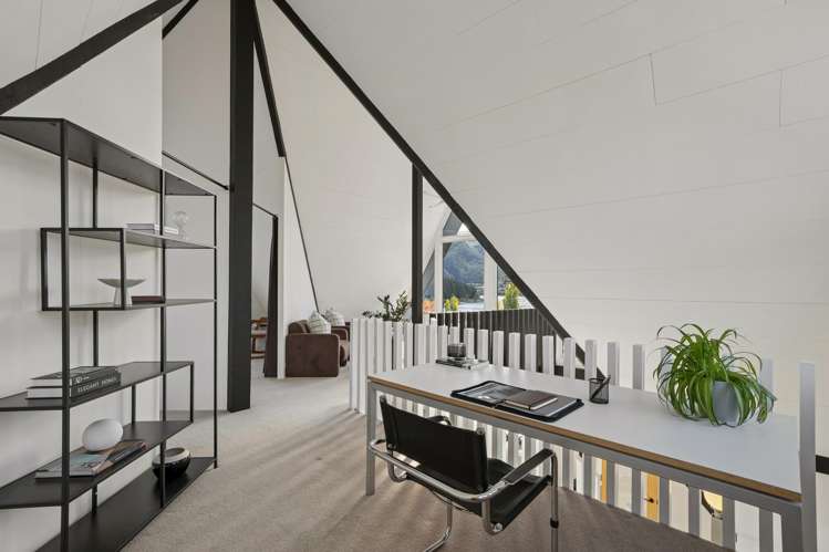 696 Peninsula Road Kelvin Heights_20