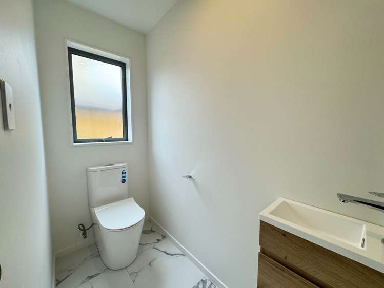 4/12 Jasper Avenue Mt Roskill_9