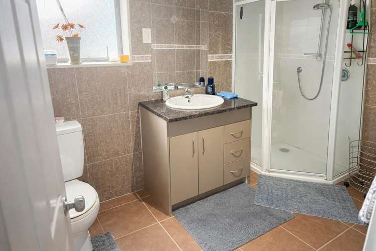  A/22 Central Avenue Papatoetoe_2