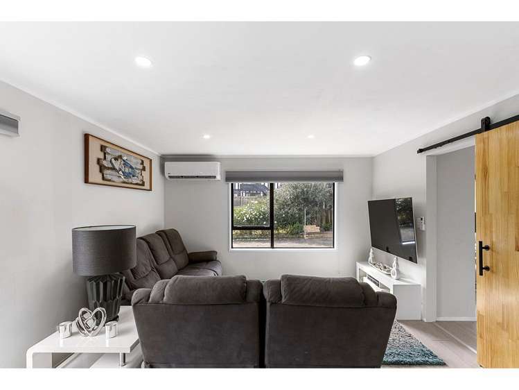 3 Voltaire Court Botany Downs_16